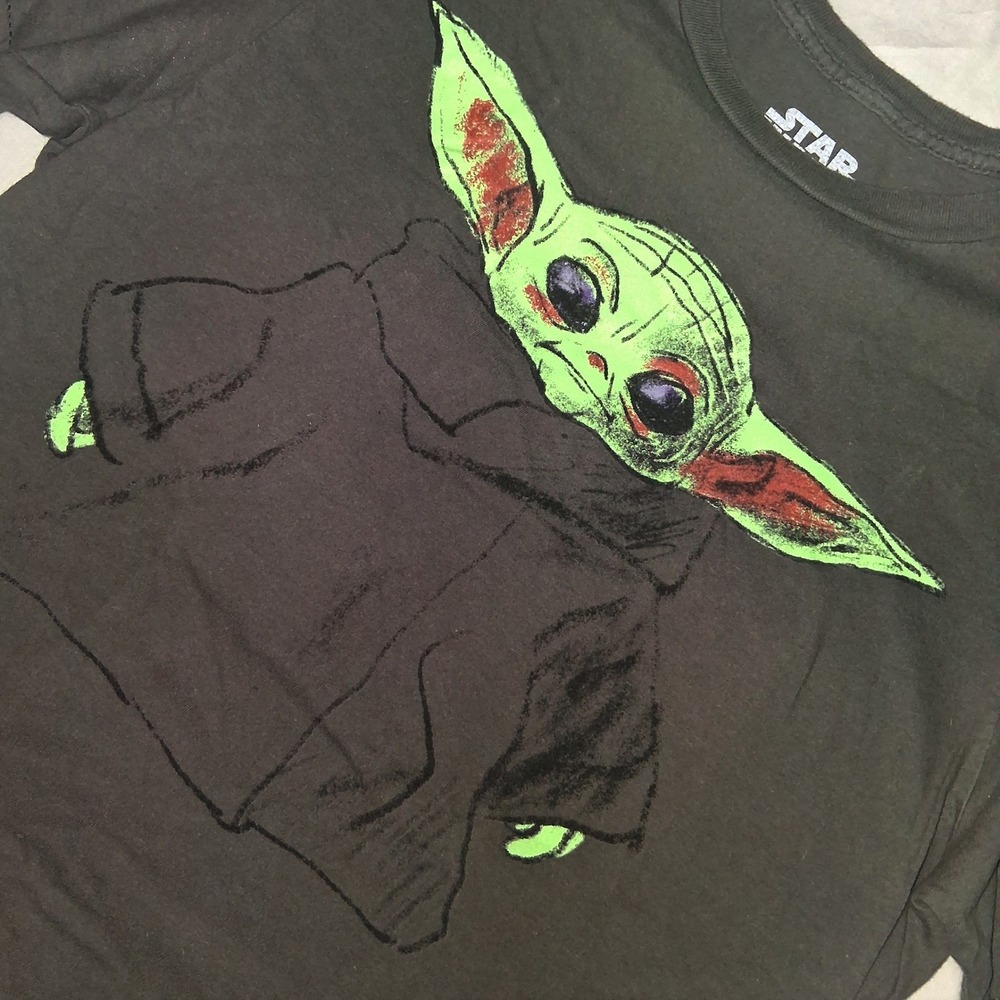 Star Wars Mad‎ Engine Grogu Baby Yoda Sketch Graphic T-Shirt Charcoal Gray Small